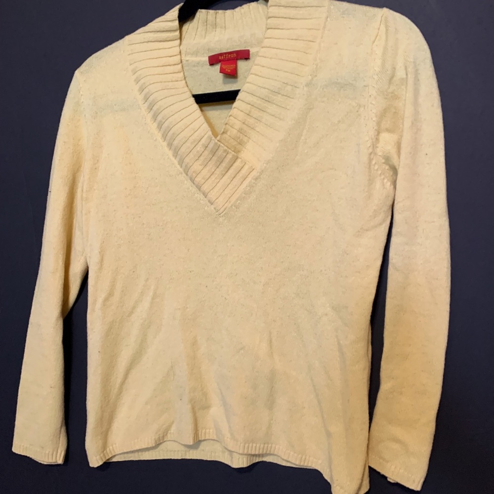 Saffron cashmere yellow sweater